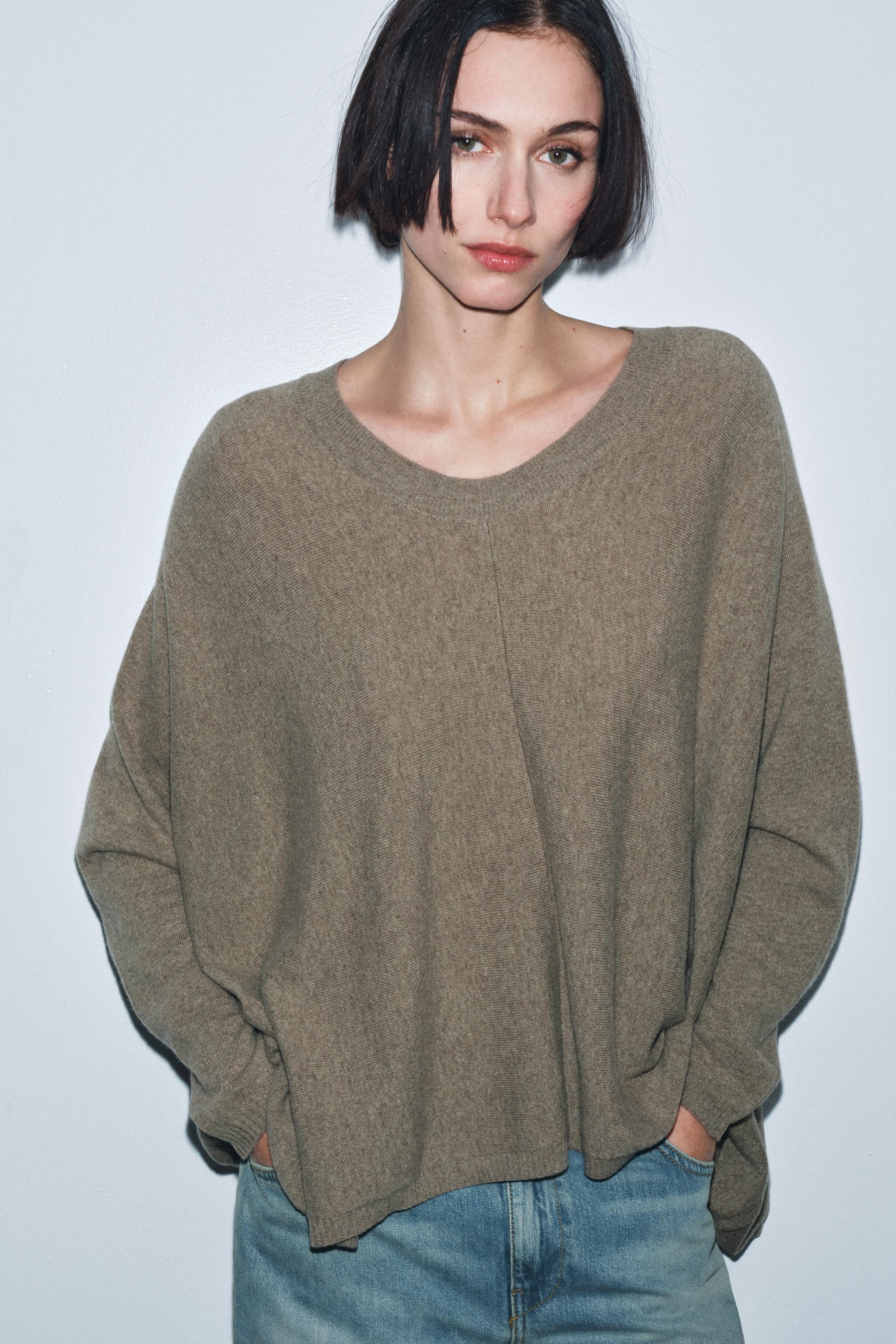 OVERSIZED WOOL JUMPER